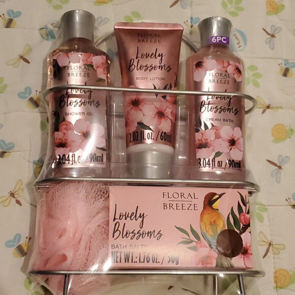 💥Floral Breeze Gift Set💥
